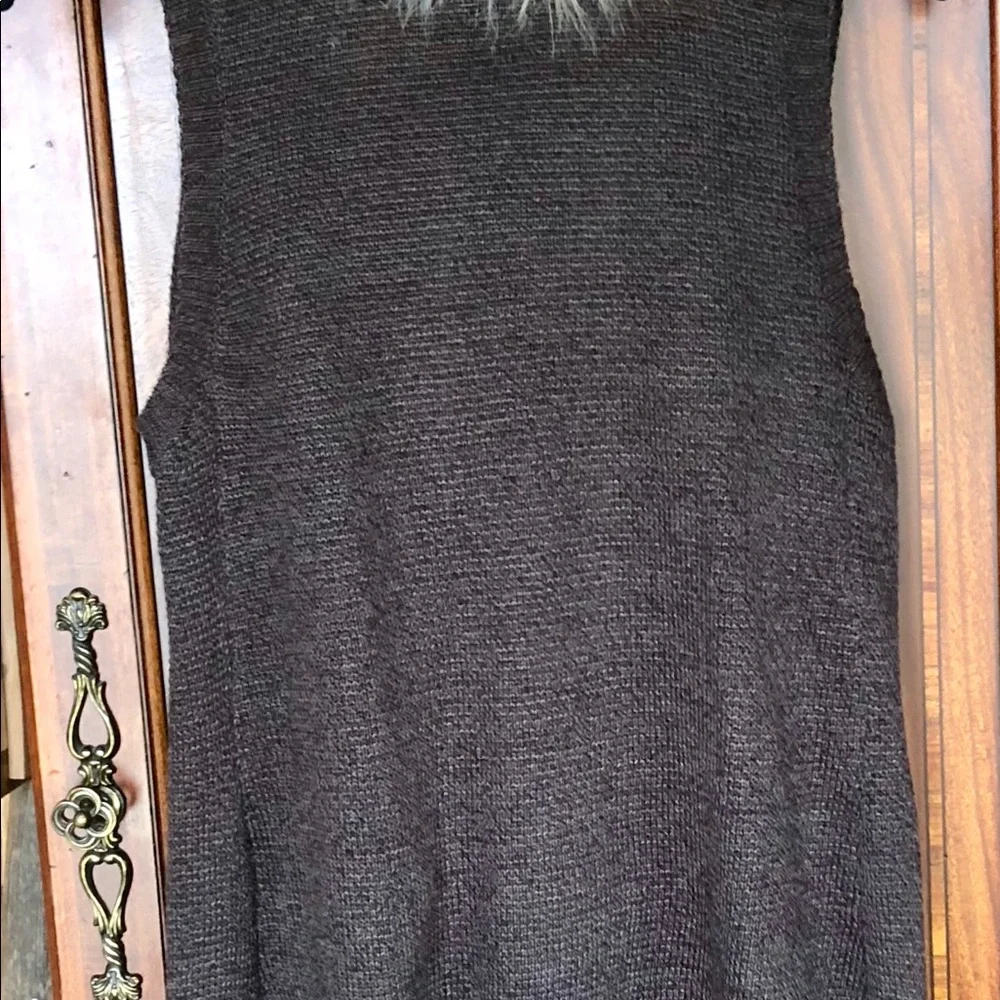 Altard State Vest 💕 - Picture 2 of 3